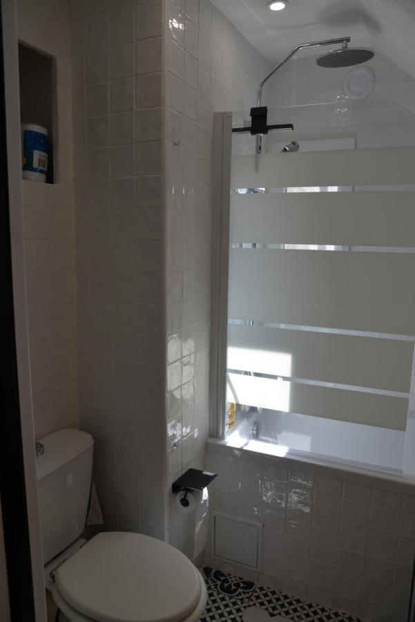 Martyrs Apartment ปารีส ภายนอก รูปภาพ