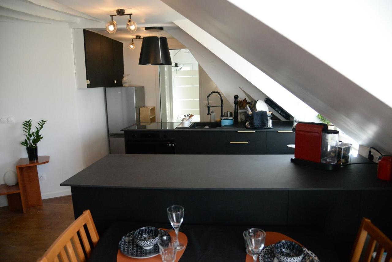 Martyrs Apartment ปารีส ภายนอก รูปภาพ